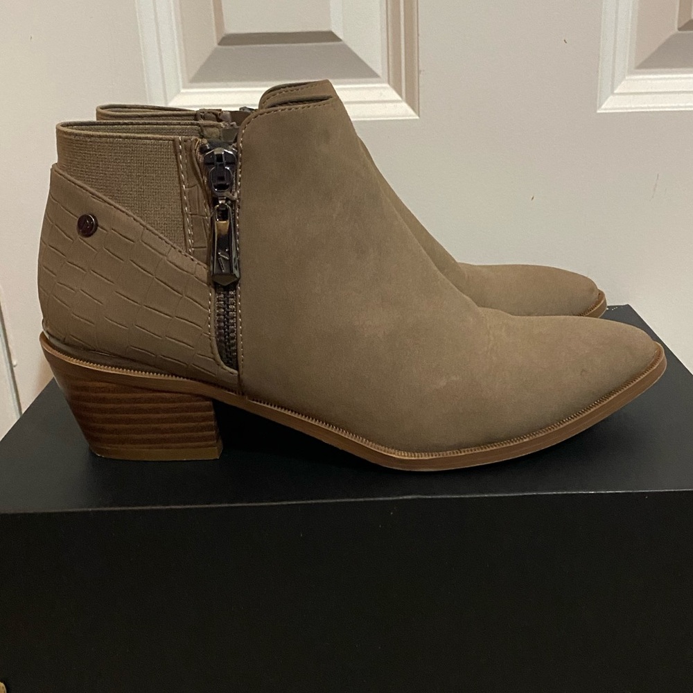 Ankle boots Women’s size 7